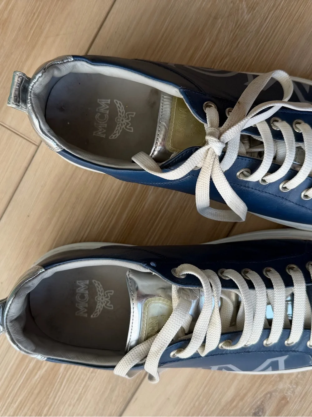MCM Men's Navy and Cream Leather Low-Top Sneakers